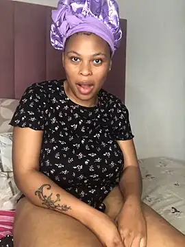 Bubbles156 online show from 04-21-26, 04:41