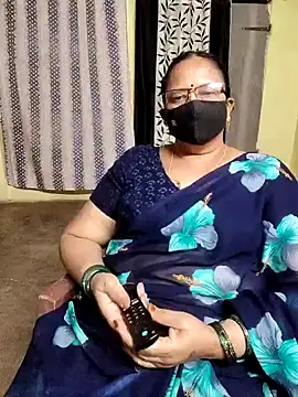 Snapshot of Anasuyatelugu chatting on 02-04-26, 04:24 Anasuyatelugu online show from 02-04-26, 04:24