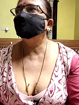 Snapshot of Anasuyatelugu chatting on 02-09-26, 03:38 Anasuyatelugu online show from 02-09-26, 03:38