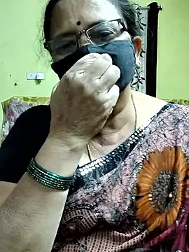 Snapshot of Anasuyatelugu chatting on 02-13-26, 03:08 Anasuyatelugu online show from 02-13-26, 03:08