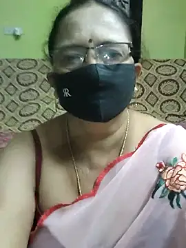 Snapshot of Anasuyatelugu chatting on 02-16-26, 12:18 Anasuyatelugu online show from 02-16-26, 12:18