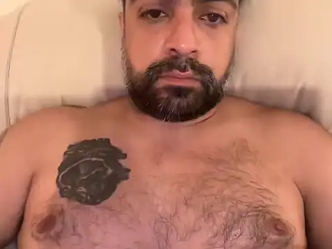 Snapshot of MARIOYH chatting on 03-07-26, 08:55 MARIOYH online show from 03-07-26, 08:55