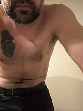 Snapshot of MARIOYH chatting on 03-10-26, 02:27 MARIOYH online show from 03-10-26, 02:27