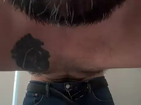 Snapshot of MARIOYH chatting on 03-10-26, 10:59 MARIOYH online show from 03-10-26, 10:59