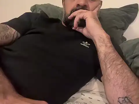 Snapshot of MARIOYH chatting on 03-17-26, 11:52 MARIOYH online show from 03-17-26, 11:52