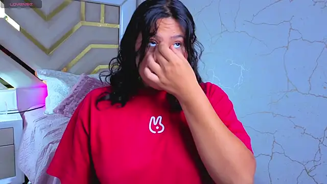 luna jonezz online show from 11-13-25, 11:31