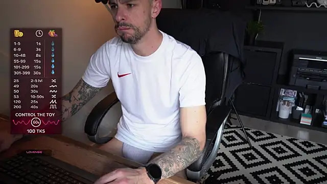 monsieurguitsxxx online show from 03-12-26, 12:44