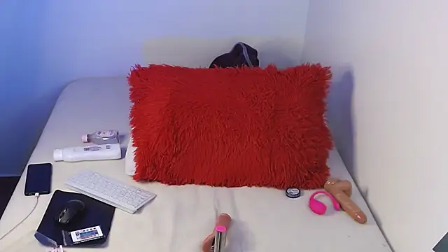 Isaa Foxx  online show from 11-30-25, 12:53