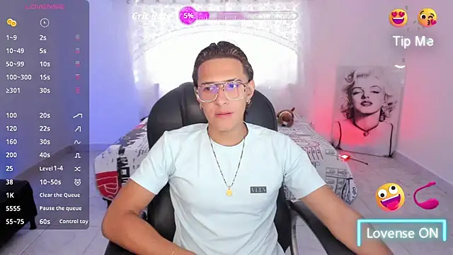 Hayden Boy  online show from 11-29-25, 06:22