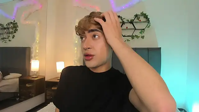 JustinCastiblanco online show from 11-25-25, 11:21