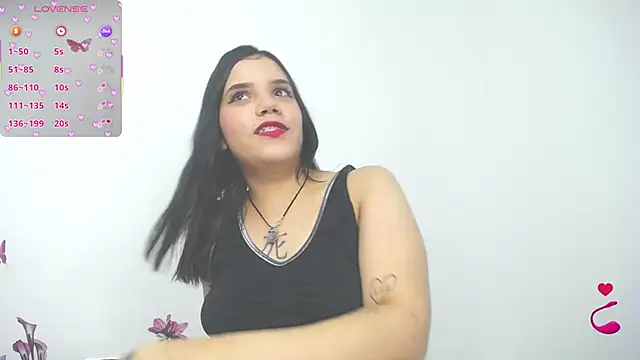 issa bella18 online show from 11-18-25, 03:23