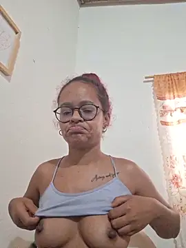 Snapshot of SHARON_ROS chatting on 10-15-25, 07:14 SHARON ROS online show from 10-15-25, 07:14