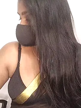 Snapshot of tamil_poongani chatting on 10-15-25, 05:46 tamil poongani online show from 10-15-25, 05:46