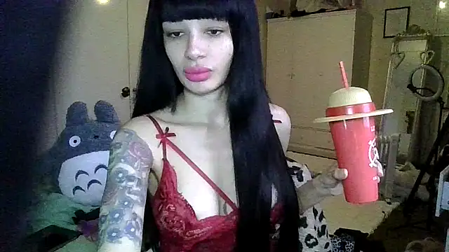 Snapshot of LucyMiax chatting on 12-01-25, 08:52 LucyMiax online show from 12-01-25, 08:52