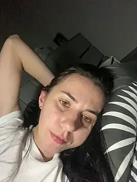 oliviya mur online show from 11-25-25, 10:54