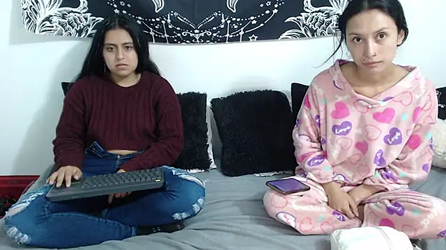 abby n emily online show from 03-28-26, 01:43