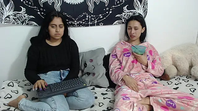 abby n emily online show from 06-09-26, 01:23