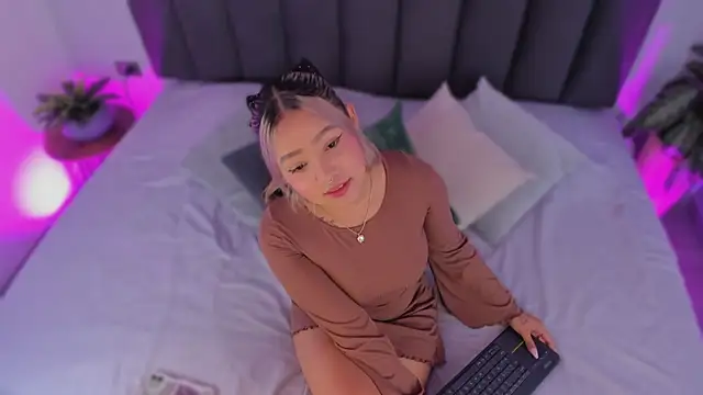 AilanaCortes online show from 04-24-26, 12:18