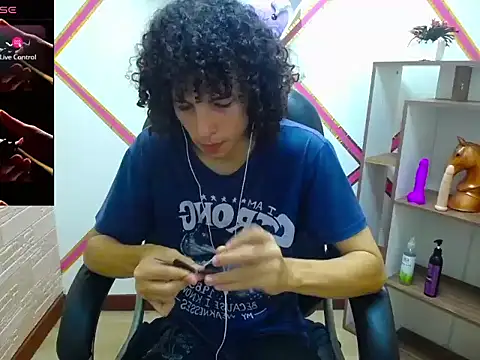 Mike Miiller  online show from 11-18-25, 04:11