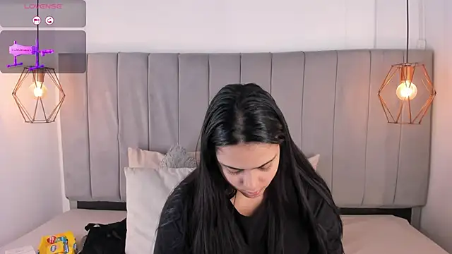 Pamela occoner  online show from 12-15-25, 07:40