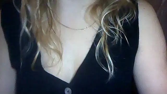 Snapshot of Narcis_Jill chatting on 10-21-25, 08:42 Narcis Jill online show from 10-21-25, 08:42