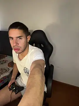 Snapshot of chucky_karla chatting on 02-15-26, 02:03 chucky karla online show from 02-15-26, 02:03