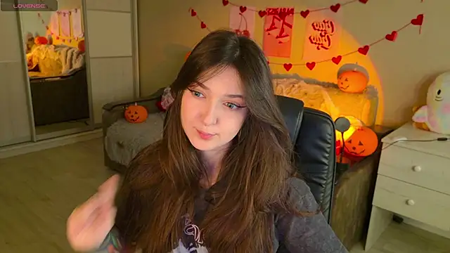 Snapshot of BellaSink chatting on 11-04-25, 05:17 BellaSink online show from 11-04-25, 05:17