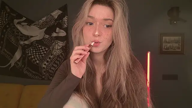 BellaSink online show from 04-26-26, 02:04