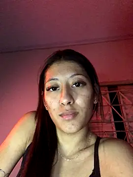 Snapshot of santosz83 chatting on 10-29-25, 04:26 santosz83 online show from 10-29-25, 04:26