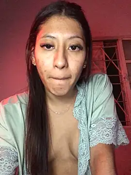 Snapshot of santosz83 chatting on 10-30-25, 04:25 santosz83 online show from 10-30-25, 04:25