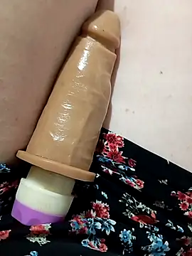 Snapshot of Taradinha_pelosogro chatting on 10-24-25, 12:01 Taradinha pelosogro online show from 10-24-25, 12:01