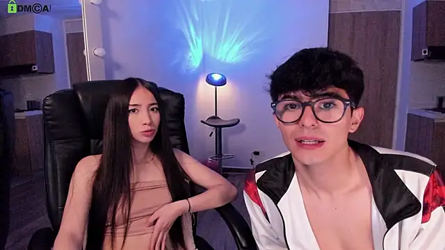 Snapshot of Mikeyvioleta_ chatting on 02-22-26, 10:03 Mikeyvioleta online show from 02-22-26, 10:03