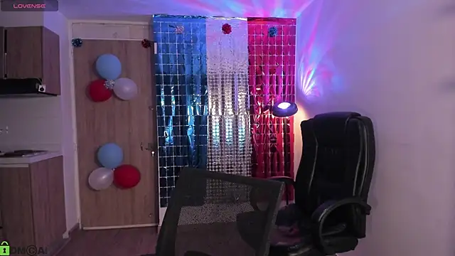 Mikeyvioleta  online show from 07-17-26, 08:21
