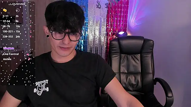 Mikeyvioleta  online show from 07-30-26, 05:34