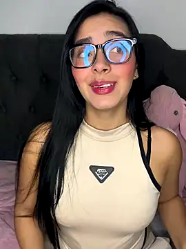 MiaSofia   online show from 11-16-25, 04:51