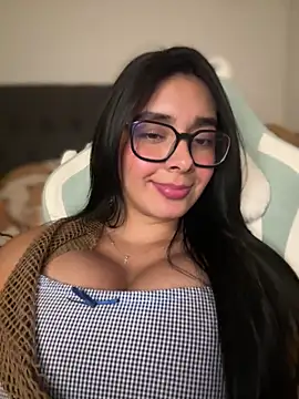 MiaSofia   online show from 04-11-26, 07:45