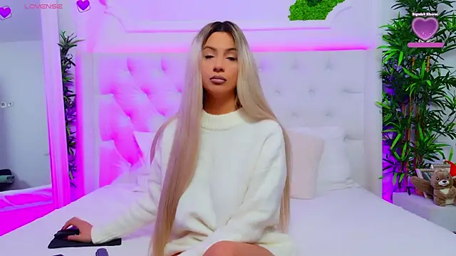 AriannaSins online show from 12-16-25, 01:49