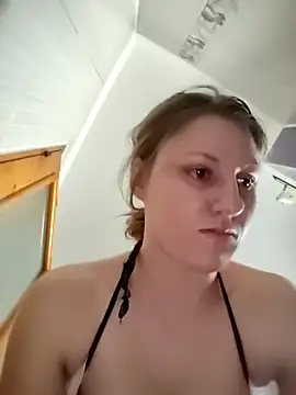 SandyCassie online show from 03-09-26, 09:57