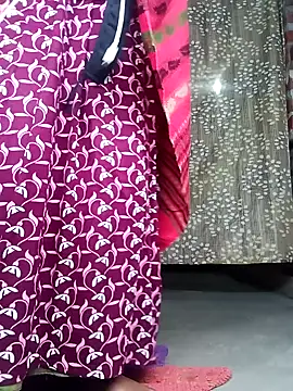 Rajni chauhan online show from 11-19-25, 05:24