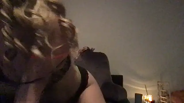 wet alleycat online show from 05-15-26, 06:42