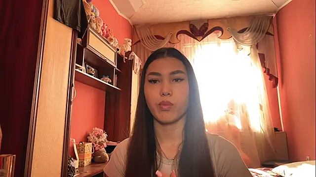 Snapshot of Sofia_Danver chatting on 10-16-25, 07:31 Sofia Danver online show from 10-16-25, 07:31