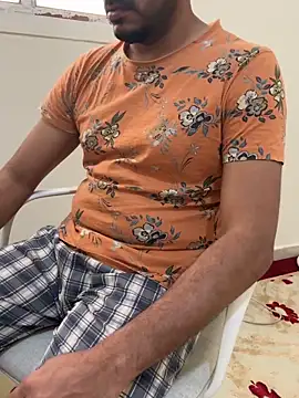 Handsome8677 online show from 05-05-26, 10:01
