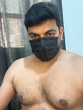 Snapshot of Handsome8677 chatting on 05-12-26, 09:28 Handsome8677 online show from 05-12-26, 09:28
