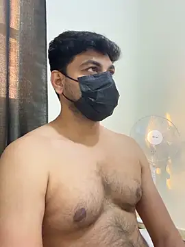 Snapshot of Handsome8677 chatting on 05-20-26, 01:28 Handsome8677 online show from 05-20-26, 01:28