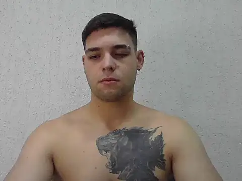 Snapshot of Zure-xxx chatting on 05-01-26, 12:15 Zure-xxx online show from 05-01-26, 12:15