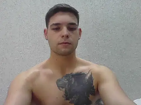 Snapshot of Zure-xxx chatting on 05-08-26, 12:05 Zure-xxx online show from 05-08-26, 12:05