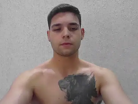 Snapshot of Zure-xxx chatting on 05-11-26, 11:35 Zure-xxx online show from 05-11-26, 11:35