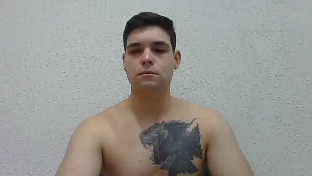 Snapshot of Zure-xxx chatting on 07-15-26, 07:08 Zure-xxx online show from 07-15-26, 07:08