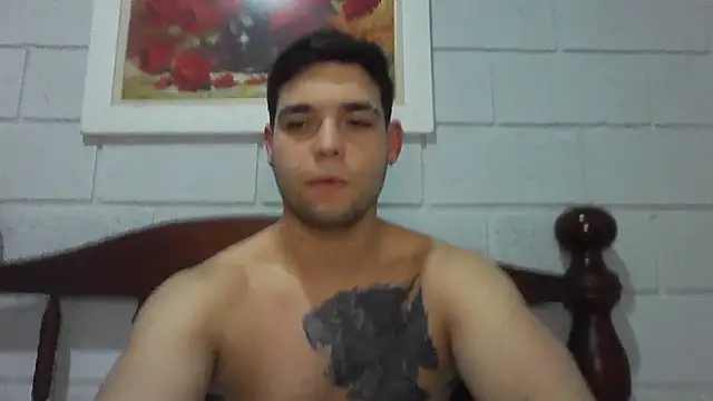 Snapshot of Zure-xxx chatting on 07-21-26, 04:48 Zure-xxx online show from 07-21-26, 04:48
