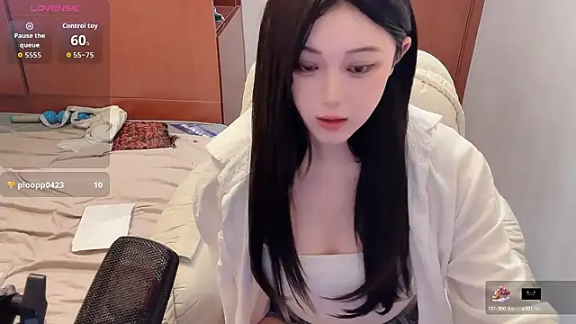 xiaolu8 online show from 10-15-25, 10:10